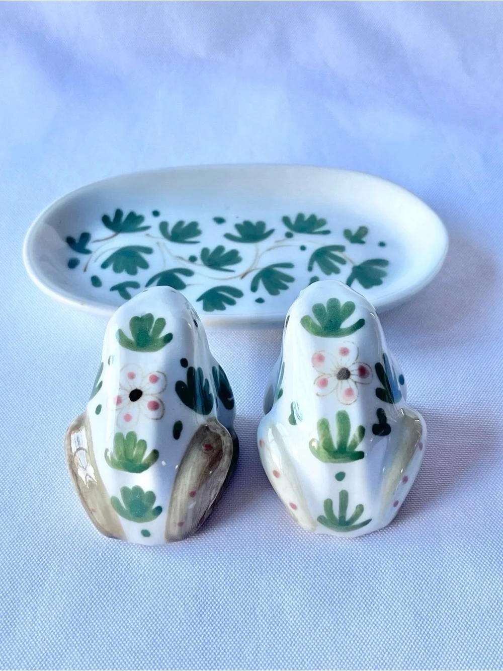Vintage Frog Salt And Pepper Shares Made In Thailand